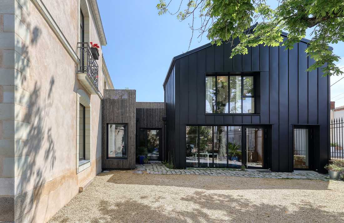 Extension d'une maison ancienne du 19e siècle par un architecte d'intérieur à Marseille