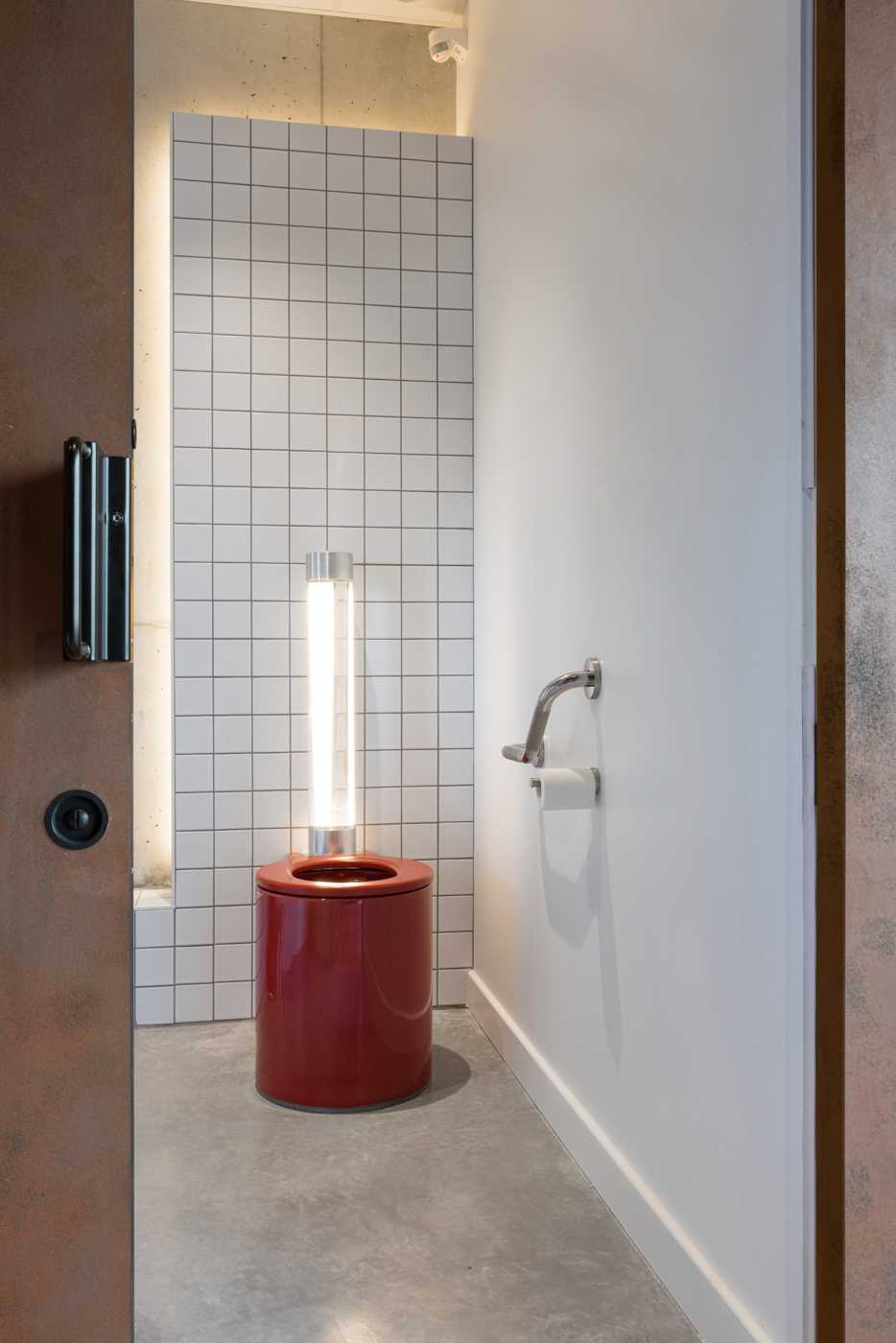 Aménagement des toilettes d'un restaurant par architecte en Provence-Alpes-Côte d'Azur