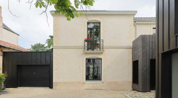 Extension of a town house made by an architect in Marseille
