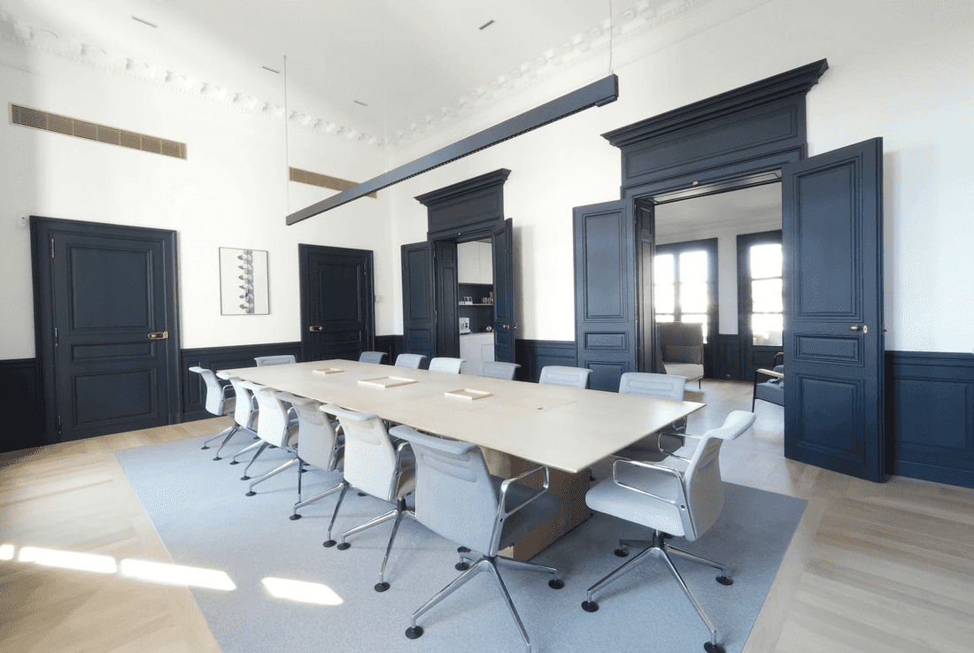 Interior design of a meeting room of a company in Marseille